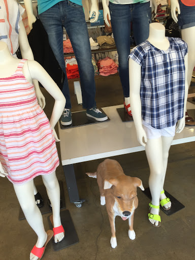 Clothing Store «Old Navy», reviews and photos, 1232 3rd Street Promenade, Santa Monica, CA 90401, USA