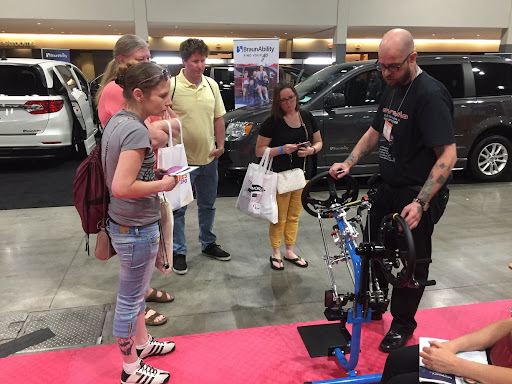 Handicapped Transportation Service «AMS Auto», reviews and photos, 1340 Cobblestone Way, Woodstock, IL 60098, USA