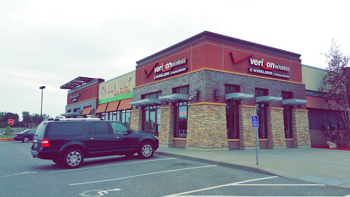Verizon Authorized Retailer - A Wireless, 325 Clydesdale Trail #400, Medina, MN 55340, USA, 