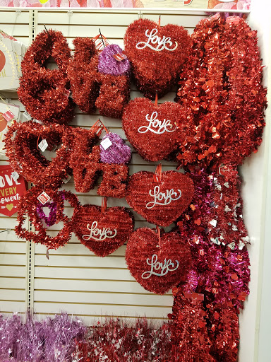 Dollar Store «Dollar Tree», reviews and photos, 7700a Gunston Plaza Dr, Lorton, VA 22079, USA