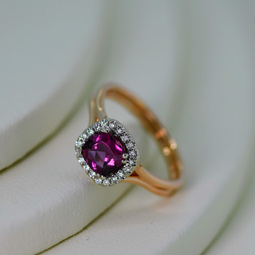 Jeweler «Pierce Jewelers», reviews and photos, 114 E Carmel Dr, Carmel, IN 46032, USA