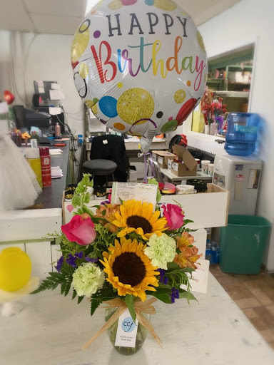 Florist «Country Cousins Flower shop», reviews and photos, 841 E Whittier Blvd, La Habra, CA 90631, USA