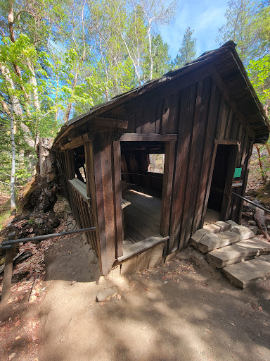 Tourist Attraction «Oregon Vortex», reviews and photos, 4303 Sardine Creek L Fork Rd, Gold Hill, OR 97525, USA