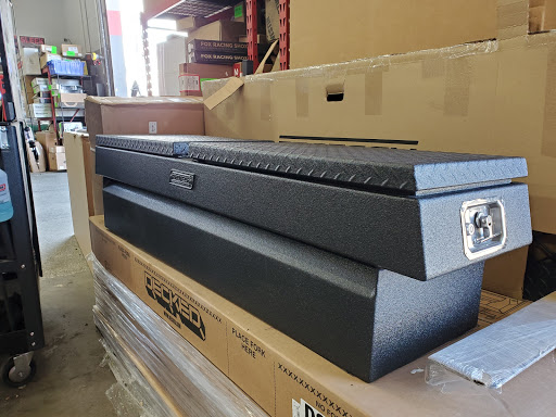 Trailer Hitch Supplier «S&R Motorz Inc», reviews and photos, 731 W Baseline St suite#1, Cornelius, OR 97113, USA