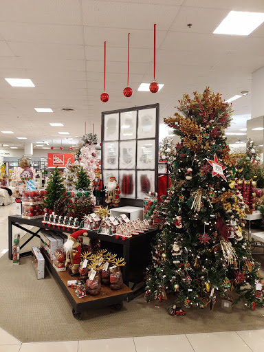 Shopping Mall «Melbourne Square Mall», reviews and photos, 1700 W New Haven Ave, Melbourne, FL 32904, USA