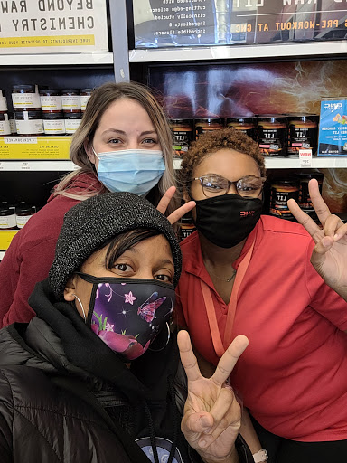 Vitamin & Supplements Store «GNC», reviews and photos, 4845 W Cal Sag Rd, Crestwood, IL 60445, USA