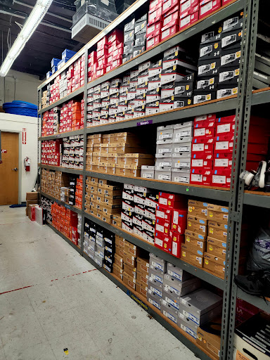 Sporting Goods Store «Big 5 Sporting Goods», reviews and photos, 2259 N Fremont St, Monterey, CA 93940, USA