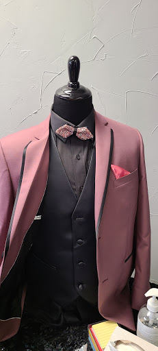 Bridal Shop «Euphoria Bridal Boutique», reviews and photos, 207 E Camp Wisdom Rd d, Duncanville, TX 75116, USA