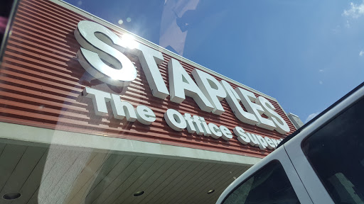 Office Supply Store «Staples», reviews and photos, 9222 E R L Thornton Fwy, Dallas, TX 75228, USA