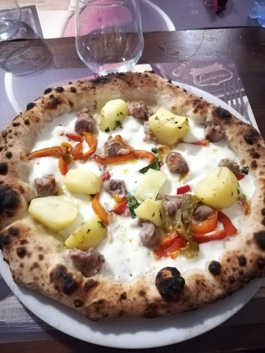 Pub: Ristorante - Pizzeria - Hamburgeria in Messina, Città Metropolitana di Messina