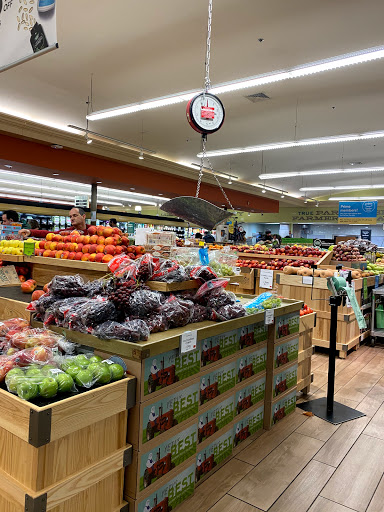 Grocery Store «Whole Foods Market», reviews and photos, 647 Washington St, Newton, MA 02458, USA
