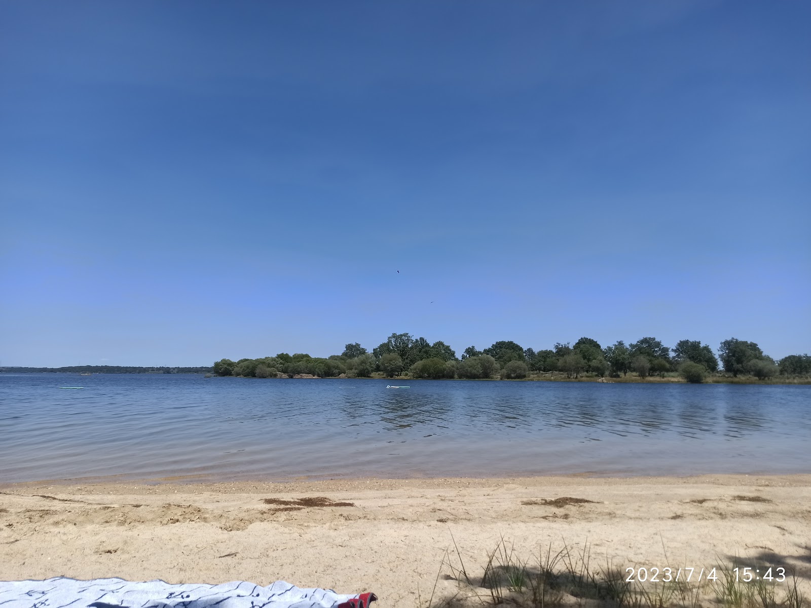 Fotografie cu Playa Embalse de Valparaiso - locul popular printre cunoscătorii de relaxare