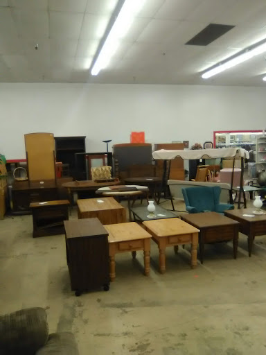 Thrift Store «The Salvation Army Family Store & Donation Center», reviews and photos
