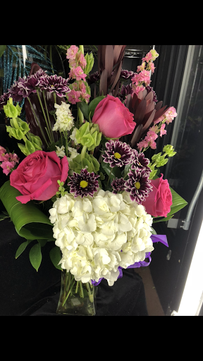 Florist «Flowers By Lou Ann», reviews and photos, 632 S Beckham Ave, Tyler, TX 75701, USA