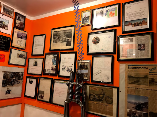 Motorcycle Rental Agency «Dubbelju Motorcycle Rentals», reviews and photos, 274 Shotwell St, San Francisco, CA 94110, USA