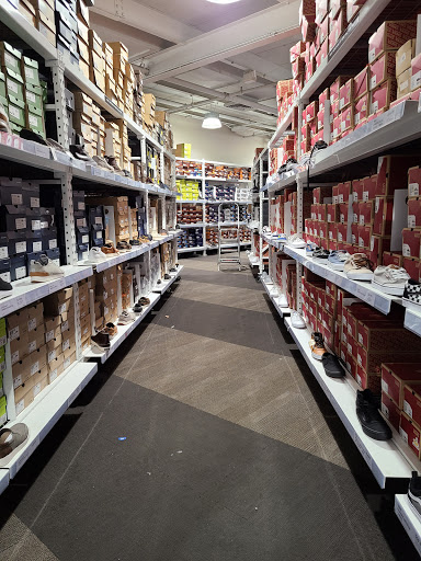 Shoe Store «DSW Designer Shoe Warehouse», reviews and photos, 2500 Central Park Ave, Yonkers, NY 10710, USA