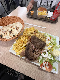 Plats et boissons du Restaurant halal O CHICKEN CHEESE à Toulouse - n°1