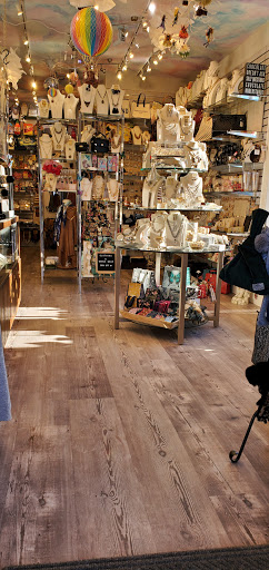 Jewelry Store «Knock Knock Boutique», reviews and photos, 110 W Chocolate Ave, Hershey, PA 17033, USA