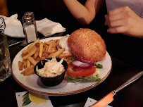 Hamburger du Restaurant américain Indiana Club Maine à Paris - n°13