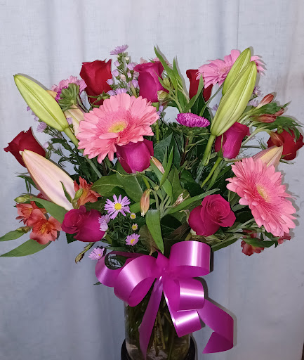 Florist «Colors Flowers & Gifts», reviews and photos, 1858 Marine Ave, Gardena, CA 90249, USA