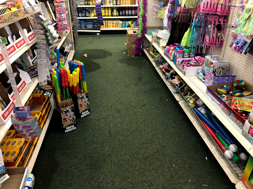 Dollar Store «Dollar Tree», reviews and photos, 2505 Parkman Rd NW, Warren, OH 44485, USA