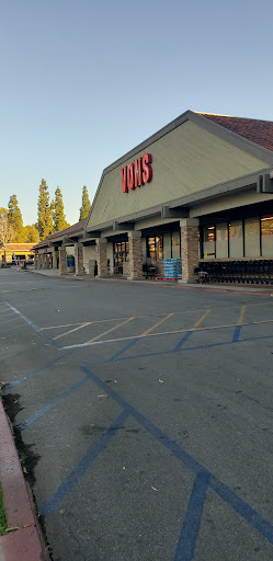 Grocery Store «Vons», reviews and photos, 350 N Lemon Ave, Walnut, CA 91789, USA