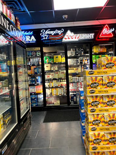 Liquor Store «Enfield Liquor and Wine», reviews and photos, 920 Enfield St, Enfield, CT 06082, USA