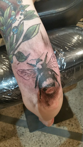 Tattoo Shop «Brass Knuckle Tattoo Studio», reviews and photos, 2817 Hennepin Ave, Minneapolis, MN 55408, USA