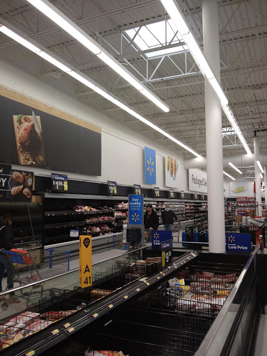 Department Store «Walmart Supercenter», reviews and photos, 4115 E Lincoln Way, Sterling, IL 61081, USA