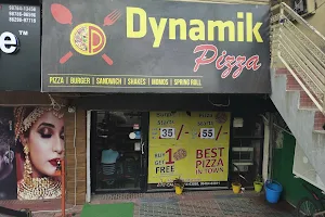 Dynamik pizza image
