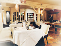 Atmosphère du Restaurant gastronomique Le Puits Saint-Jacques à Pujaudran - n°6