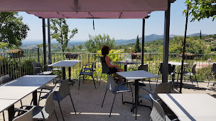 Photo n°61 de Le Saint Romain, bar, restaurant et gite d'étapes à Crillon-le-Brave ()