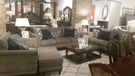 Furniture Store «Rooms To Go & Rooms To Go Kids Furniture Store - Montgomery», reviews and photos, 6810 Eastchase Pkwy Suite A, Montgomery, AL 36117, USA