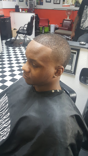 Barber Shop «New Cuts Barber Shop», reviews and photos, 2800 E Illinois Ave, Dallas, TX 75216, USA