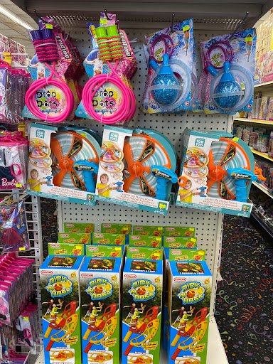 Toy Store «Toy Box», reviews and photos, 300 W Boston Post Rd, Mamaroneck, NY 10543, USA