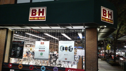 Electronics Store «B&H», reviews and photos, 420 9th Ave, New York, NY 10001, USA