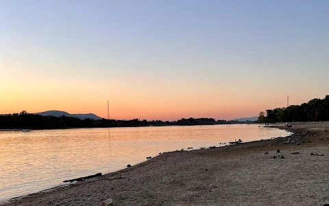 Kutyás strand image