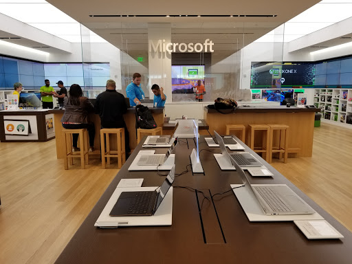 Electronics Store «Microsoft Store - The Westchester», reviews and photos, 125 Westchester Ave, White Plains, NY 10601, USA
