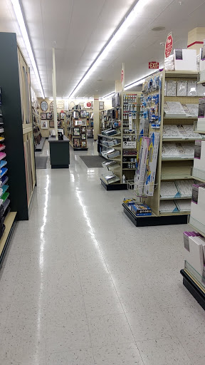Craft Store «Hobby Lobby», reviews and photos, 1146 Hickory Point Mall, Forsyth, IL 62535, USA