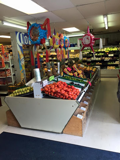 Mexican Grocery Store «El Rancho Supermercado», reviews and photos, 711 N Main St, Shelbyville, TN 37160, USA