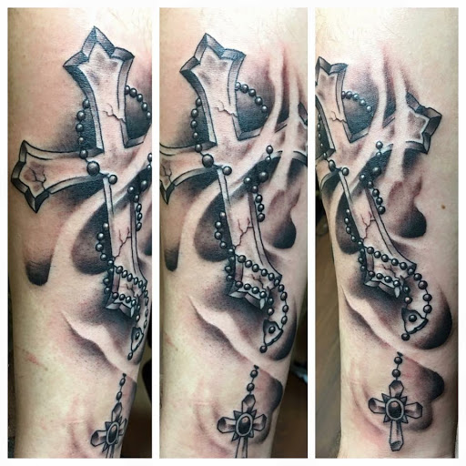 Tattoo Shop «Black Heart Tattoo», reviews and photos, 1926 Hudson Bridge Rd, Stockbridge, GA 30281, USA