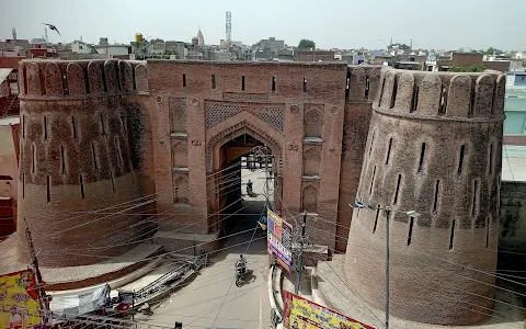 Barsi Gate image