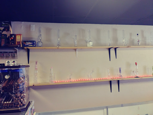 Tobacco Shop «Inferno Smoke Shop», reviews and photos, 2110 Mariner Blvd, Spring Hill, FL 34609, USA