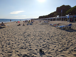Photo de Platja de l'Esquirol avec un niveau de propreté de très propre