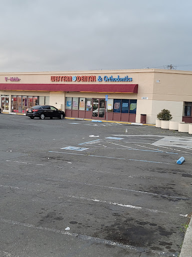 Shopping Mall «Vallejo Plaza Shopping Center», reviews and photos, 3325 Sonoma Blvd, Vallejo, CA 94590, USA