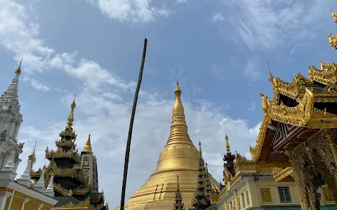Shwedagon Pagoda image