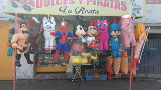 Dulces Y Piñatas El Bombon