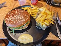 Plats et boissons du Restaurant de hamburgers C&B BURGER BERGUES - n°19