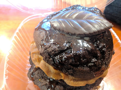 Dessert Shop «Purple Feather Cafe & Treatery», reviews and photos, 334 Commercial St, Provincetown, MA 02657, USA