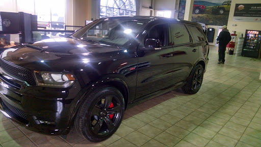 Car Dealer «LaFontaine Chrysler Dodge Jeep Ram of Fenton», reviews and photos, 15123 North Rd, Fenton, MI 48430, USA
